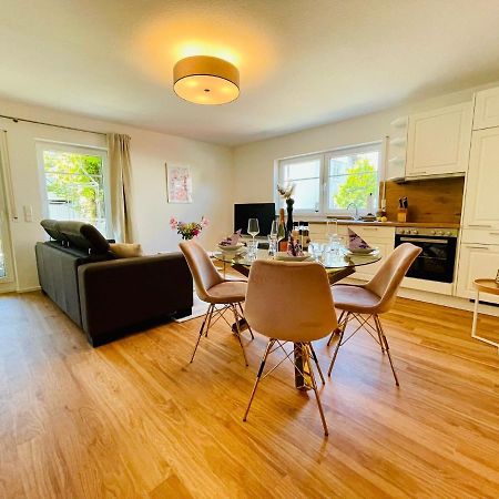 Ferien-Apartment Silberweide Mit Privatstrand Фрідріхсгафен Екстер'єр фото